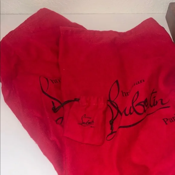 Christian Louboutin Nude Pointed Pumps - Picture 7 of 10